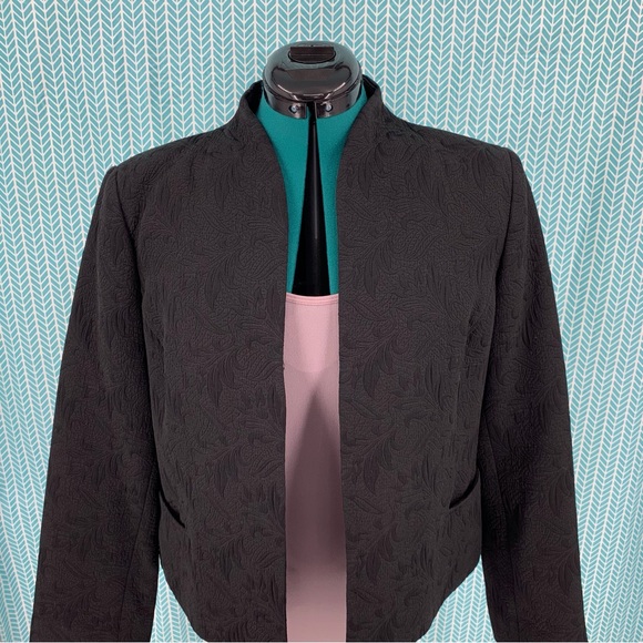 Studio by Liz Claiborne Petite Black Floral Jacquard Open Front Blazer, 16 - Picture 2 of 16